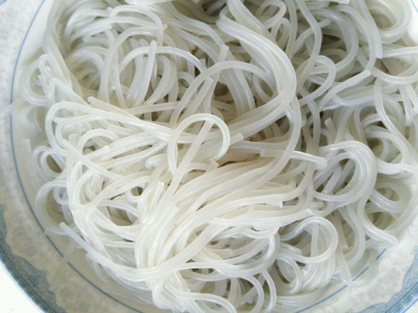 內(nèi)蒙古某鮮粉條查出鋁殘留超標(biāo)，食品安全檢測(cè)儀幫助企業(yè)解決此問題